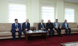 Vali Ünlüer’den Kahraman Ailesine Taziye Ziyareti