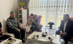 Başkan Kıraç ve AK Parti Heyetinden Hacılara Ziyaret