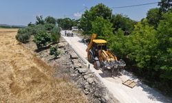 Büyükşehir Belediyesi Andırın Kırsalında Yol Yatırımlarını Sürdürüyor