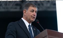 İzmir Büyükşehir Belediye Başkanı Cemil Tugay CHP'den İstifa Etti! Partide Peş Peşe Ayrılıklar