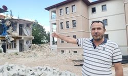 Depremden Kalan Metruk Binalar Vatandaşları Korkutuyor