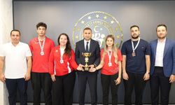 Dereceye Giren Sporculardan Gençlik Ve Spor İl Müdürü Özdemir’e Ziyaret