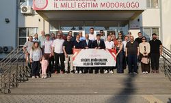 İl Millî Eğitim Müdürü Akpınar, Tiyatro Ekibini Ağırladı