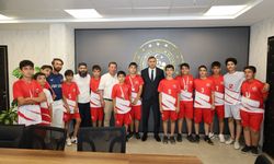 Kahramanmaraş Erkek Hokey Takımı Türkiye Şampiyonası’na Katılmaya Hak Kazandı