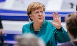 Merkel'den Siyasete Dönüş İddialarına Nokta: "Aday Değilim"