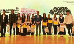 Edebiyatın Başkentinde Kalemler ve Sesler Yarıştı; Dereceye Girenler Ödüllendirildi