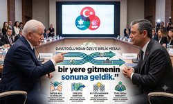 Ahmet Davutoğlu'ndan Özgür Özel'e yeni parti mesajı: "Farklılaşarak bir yere gitmenin sonuna geldik"