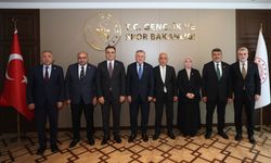 AK Parti Kahramanmaraş Heyeti, Gençlik ve Spor Bakanı Osman Aşkın Bak’ı Ziyaret Etti
