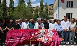 Bolu'daki Otobüs Kazasında Hayatını Kaybeden Göksunlu Vatandaş Toprağa Verildi