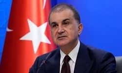 Ömer Çelik'in Basın Toplantısında Gülümseten Anlar! Erkek Gazeteciye Dikkat Çeken Uyarı