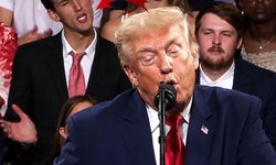 Dünya Bu Görüntüleri Konuşuyor! Canlı Yayında Trump’a İnanılmaz Trol!
