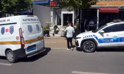 Emlak Ofisi Önünde Silahlı Saldırı: 1 Kişi Yaralandı