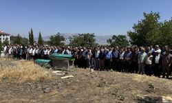 Kazada Can Veren Anne ve Oğlu Son Yolculuğuna Uğurlandı