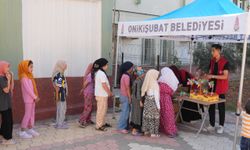 Onikişubat’ta Camiler Çiçek Açtı: Çocuklara Hem Eğitim Hem Hediyeler