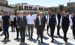 Vali Ünlüer ve Başkan Görgel, Trabzon Caddesi ile Demirciler Çarşısı’nda İncelemelerde Bulundu