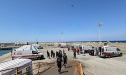 270 Kişiyi Taşıyordu! Girne Açıklarında Yolcu Gemisi Alabora Oldu