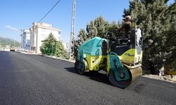 Büyükşehir, Dulkadiroğlu Ballıca Mahallesi’nde Asfalt Mesaisini Sürdürüyor