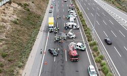 Kuzey Marmara Otoyolu'nda kamyon ile otomobil çarpıştı: 2 ölü, 5 yaralı