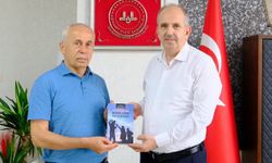Prof. Dr. Kahveci’den İl Müftüsü Güller’e Ziyaret