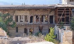 Tarihi Yapılar Çürümeye Terk Edildi