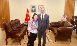 Vali Ünlüer, Dünya Şampiyonu Zeynep Sude Bilginer’i Ağırladı