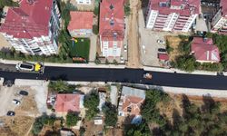 Afşin’de Atlas Caddesi’nin Asfaltı Büyükşehir’le Yenileniyor