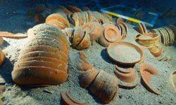 Akdeniz’den 2.100 Yıllık Sofra Takımı Çıktı