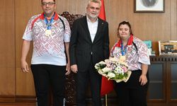 Başkan Görgel, Judo Dünya Şampiyonu Zeynep Sude’yi Misafir Etti