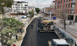Büyükşehir, Elbistan’da Sıcak Asfalt Yatırımlarını Sürdürüyor