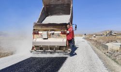 Büyükşehir’den Göksun Kırsalında Ulaşımı İyileştiren Yol Çalışması