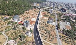 Doğu-Batı Ulaşımına Nefes Olacak Güzergâhta Asfalt Mesaisi Sürüyor