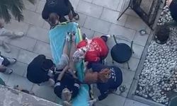 Kuaför Önünde Silahlı Saldırı! 2 Kadın Yaralandı