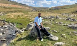 Salah’ın fotoğraf çektirdiği kaya ziyaretçi akınına uğradı! Yeni adı “Salah kayası”