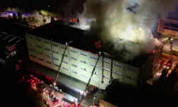 Ayakkabı Fabrikasında Yangın! 4 Saatlik Müdahalenin Ardından Söndürüldü