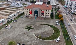 Afşin’de Cadde ve Sokaklar Türk Bayraklarıyla Donatıldı