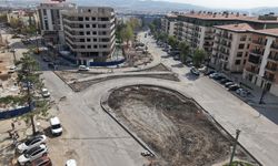 Büyükşehir’den Müftülük Meydanı’nda Ulaşımı Rahatlatacak Düzenleme