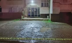 Çatlak ve Sıva Dökülmesi Sonrası Apartman Tahliye Edildi