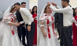 Düğünde takı törenine damga vuran hediye! Gelin neye uğradığını şaşırdı