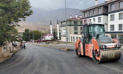 Büyükşehir’den Ekinözü’nde Altyapının Ardından Asfalt Mesaisi