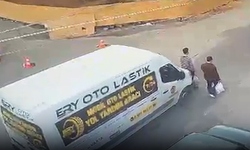 Kontrolden Çıkan Minibüs Doktora Çarptı! Ağır Yaralandı