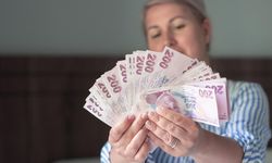 Emekli Maaşlarına Ek Zam Sinyali mi? SGK Bütçesindeki Detay Gündem Oldu
