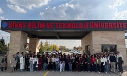 Eshab-ı Kehf Anadolu Lisesi Öğrencilerinden Sivas Bilim ve Teknoloji Üniversitesine Ziyaret