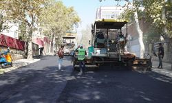 Büyükşehir, Gazi Mustafa Kuşçu Caddesi’ni Asfaltlıyor