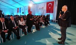 Yazar Kemal Sayar, Kahramanmaraş Kitap Fuarı’nda Sevenleriyle Buluştu