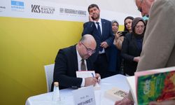 Prof. Dr. Mehmet Şahin, Kitap Fuarı’nda Ortadoğu ve Türk Dış Politikasını Ele Aldı