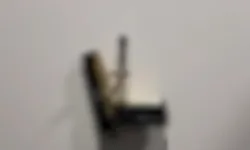 Okulda skandal olay! Tuvalette bulunan silahın sahibi şaşırttı