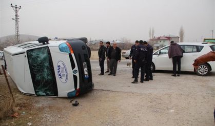 Afşin'de trafik kazası: 13 yaralı