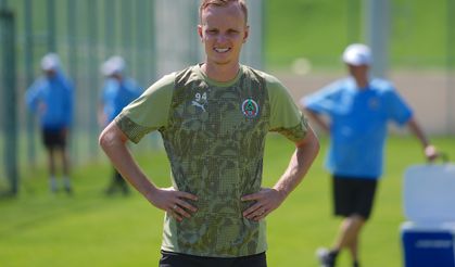 Alanyasporlu Hadergjonaj'ın hedefi kariyerindeki en iyi sezonunu geçirmek: