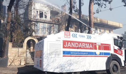 Çanakkale'de çıkan orman yangınına müdahale ediliyor