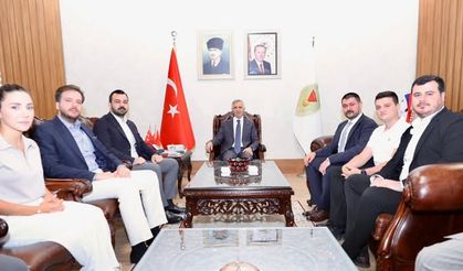 Vali Ünlüer, KASİAD’ın Yeni Yönetimini Makamında Ağırladı